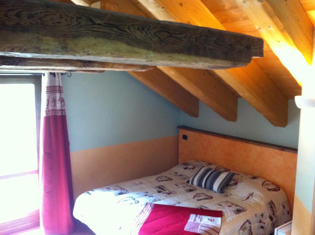 Alpe Rebelle Panzió Bionaz Szoba fotó